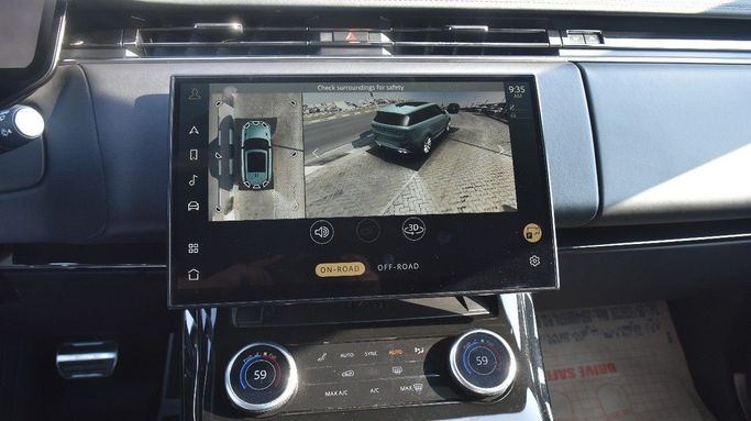 Подержанный Land Rover Range Rover Sport P400 MHEV III, 3.0 л, 2023 в Шардже от Alfaris Used Cars Белый цвет.  | AUTO.AE