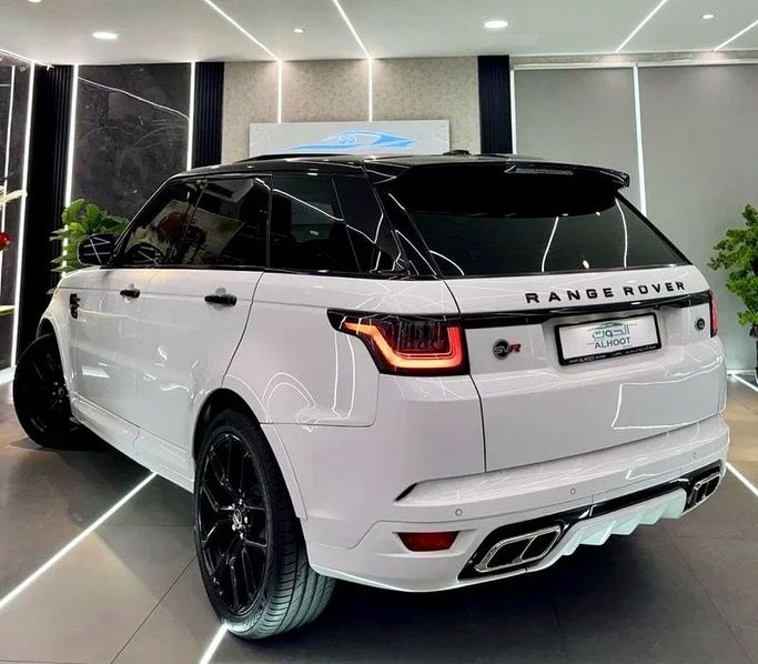 Used Land Rover Range Rover Sport P510e II, 5.0 l, 2015 in Sharjah by Ayoon Alhoot Motors, Beige color. GCC Specs | AUTO.AE