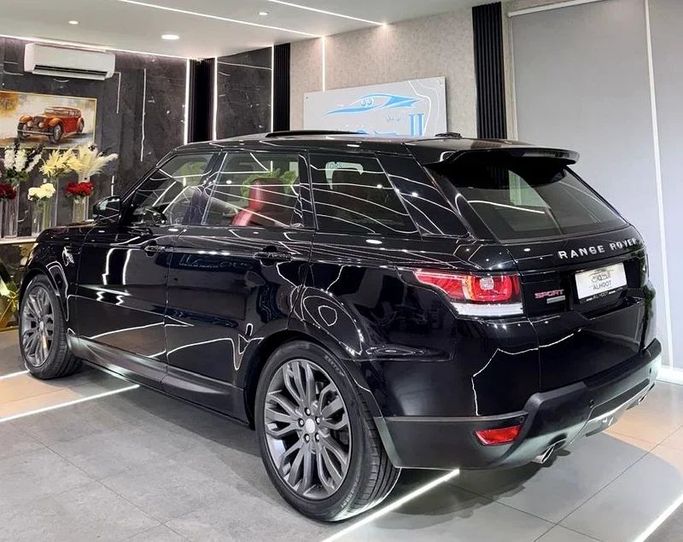 Подержанный Land Rover Range Rover Sport P400 MHEV II Рестайлинг, 3.0 л, 2017 в Шардже от Ayoon Alhoot Motors Черный цвет. GCC | AUTO.AE