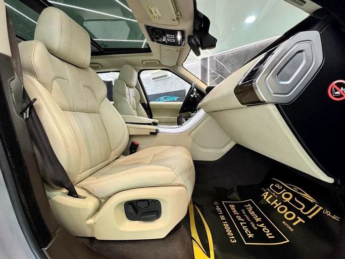 Подержанный Land Rover Range Rover Sport P510e II, 5.0 л, 2015 в Шардже от Ayoon Alhoot Motors Серый цвет. GCC | AUTO.AE