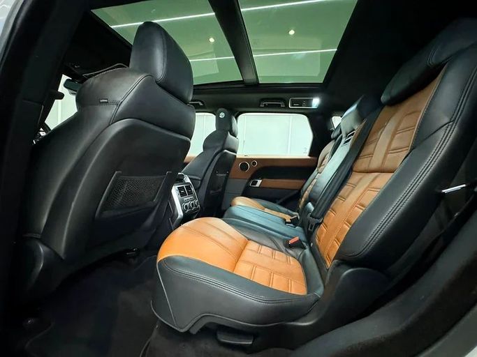 Подержанный Land Rover Range Rover Sport II Рестайлинг, 3.0 л, 2017 в Шардже от Ayoon Alhoot Motors Белый цвет. GCC | AUTO.AE