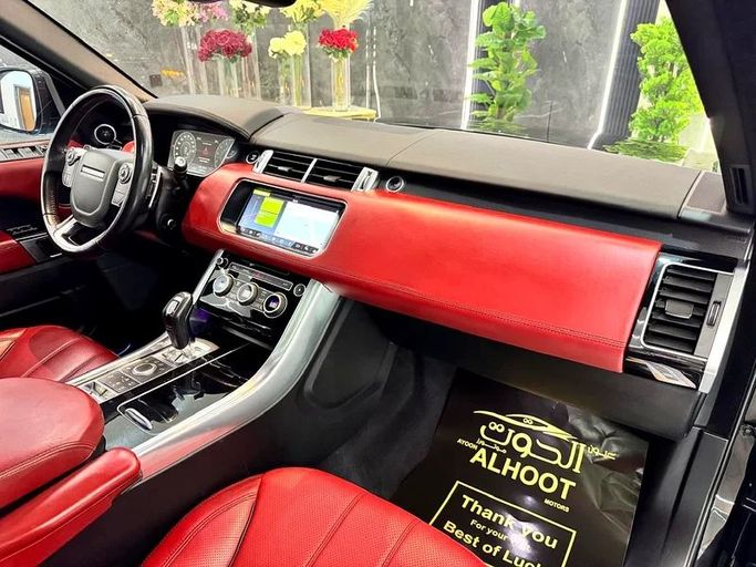 Подержанный Land Rover Range Rover Sport P400 MHEV II Рестайлинг, 3.0 л, 2018 в Шардже от Ayoon Alhoot Motors Черный цвет. GCC | AUTO.AE