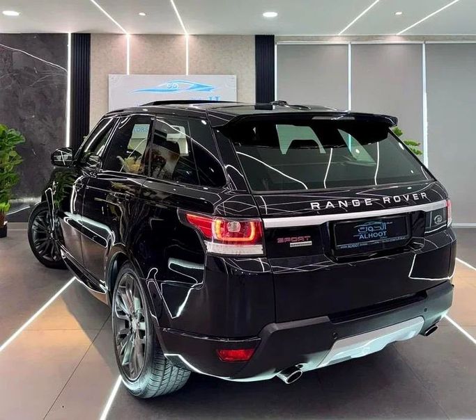 Подержанный Land Rover Range Rover Sport P400 MHEV II Рестайлинг, 3.0 л, 2017 в Шардже от Ayoon Alhoot Motors Черный цвет. GCC | AUTO.AE