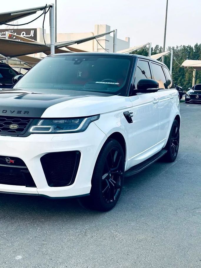Used Land Rover Range Rover Sport II Facelift, 3.0 l, 2018 in Sharjah by Imad Younis Almani used Cars, White color. American Specs | AUTO.AE