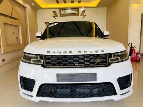 Used Land Rover Range Rover Sport P300 II Facelift, 2.0 l, 2019 in Sharjah by Alhamoor Used Cars, White color. GCC Specs | AUTO.AE