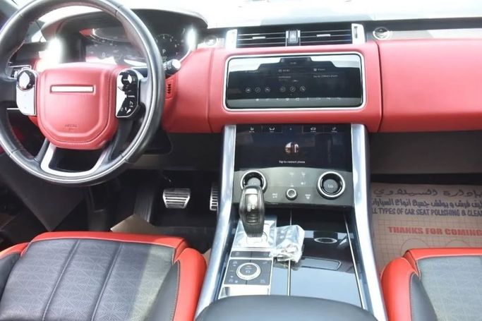 Подержанный Land Rover Range Rover Sport II Рестайлинг, 2.0 л, 2020 в Шардже от Alfaris Used Cars Белый цвет.  | AUTO.AE