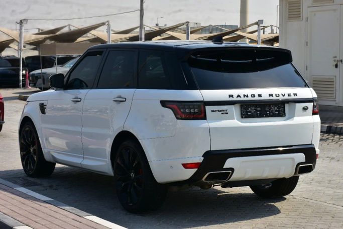 Подержанный Land Rover Range Rover Sport II Рестайлинг, 3.0 л, 2021 в Шардже от Alfaris Used Cars Белый цвет. Other | AUTO.AE