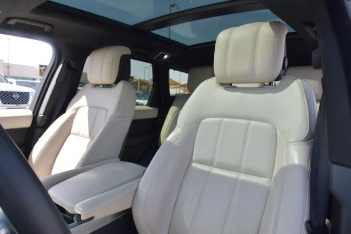 Used Land Rover Range Rover Sport II Facelift, 3.0 l, 2020 in Sharjah by Alfaris Used Cars, Black color. Other | AUTO.AE