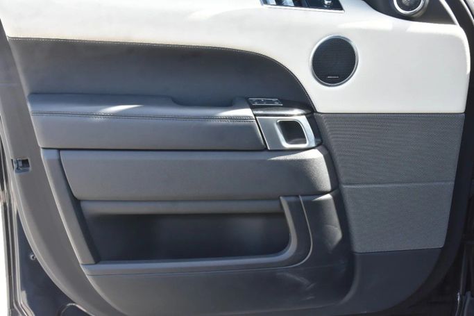 Used Land Rover Range Rover Sport II Facelift, 3.0 l, 2020 in Sharjah by Alfaris Used Cars, Black color. Other | AUTO.AE
