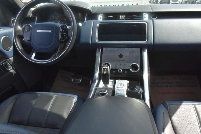 Подержанный Land Rover Range Rover Sport II Рестайлинг, 3.0 л, 2019 в Шардже от Alfaris Used Cars Серебристый цвет. Other | AUTO.AE
