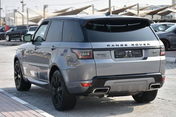 Подержанный Land Rover Range Rover Sport P525 II Рестайлинг, 5.0 л, 2020 в Шардже от Alfaris Used Cars Серебристый цвет. Other | AUTO.AE