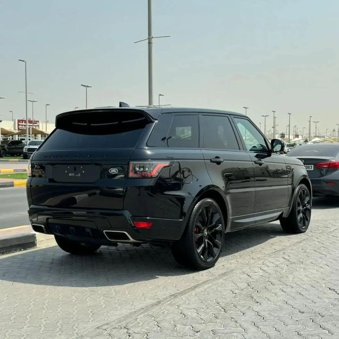 Подержанный Land Rover Range Rover Sport P400 MHEV II Рестайлинг, 3.0 л, 2020 в Шардже от Alfaris Used Cars Черный цвет. Other | AUTO.AE