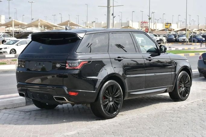 Подержанный Land Rover Range Rover Sport P525 II Рестайлинг, 5.0 л, 2020 в Шардже от Alfaris Used Cars Черный цвет.  | AUTO.AE