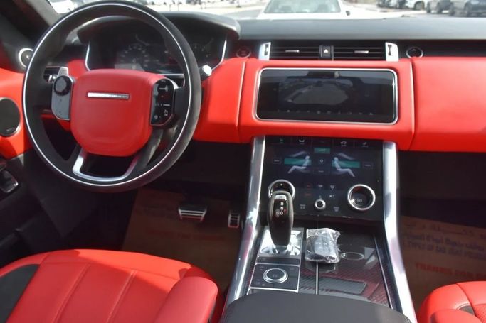 Подержанный Land Rover Range Rover Sport P400 MHEV II Рестайлинг, 3.0 л, 2020 в Шардже от Alfaris Used Cars Черный цвет. Other | AUTO.AE