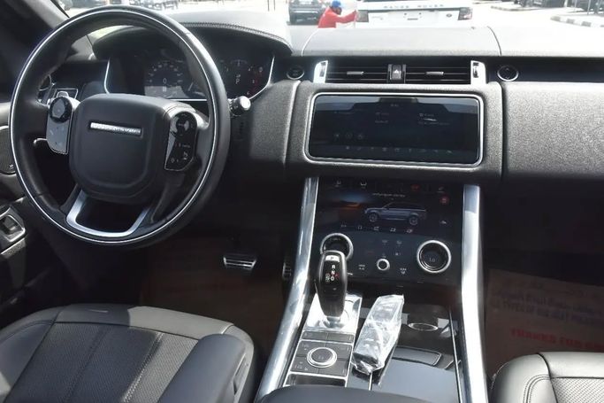 Подержанный Land Rover Range Rover Sport P300 II Рестайлинг, 3.0 л, 2021 в Шардже от Alfaris Used Cars Черный цвет. Other | AUTO.AE