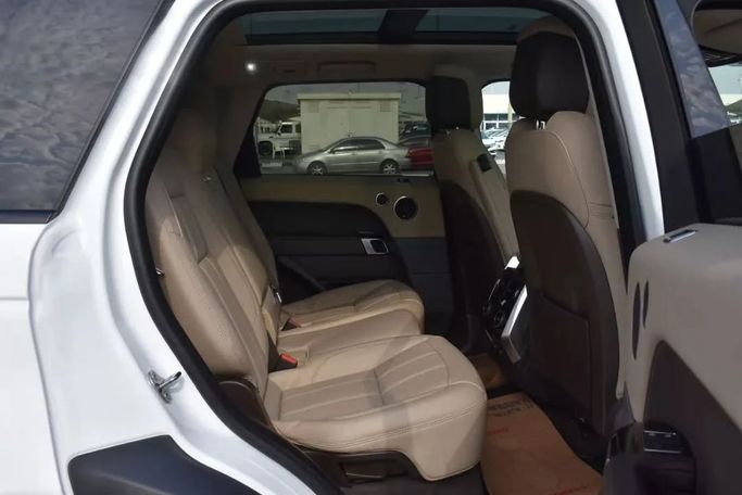 Used Land Rover Range Rover Sport P525 II Facelift, 5.0 l, 2021 in Sharjah by Alfaris Used Cars, White color. Other | AUTO.AE