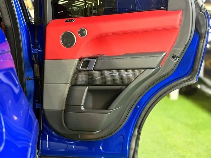 Подержанный Land Rover Range Rover Sport SVR II Рестайлинг, 5.0 л, 2020 в Шардже от Speed Line Used Cars Синий цвет. Европейская | AUTO.AE