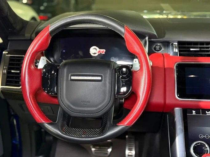 Подержанный Land Rover Range Rover Sport SVR II Рестайлинг, 5.0 л, 2020 в Шардже от Speed Line Used Cars Синий цвет. Европейская | AUTO.AE