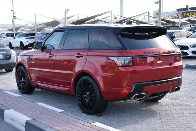 Подержанный Land Rover Range Rover Sport P440e II Рестайлинг, 2.0 л, 2022 в Шардже от Alfaris Used Cars Красный цвет. Other | AUTO.AE