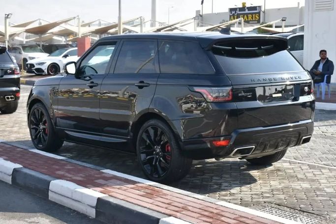 Подержанный Land Rover Range Rover Sport P525 II Рестайлинг, 5.0 л, 2021 в Шардже от Alfaris Used Cars Черный цвет. Other | AUTO.AE