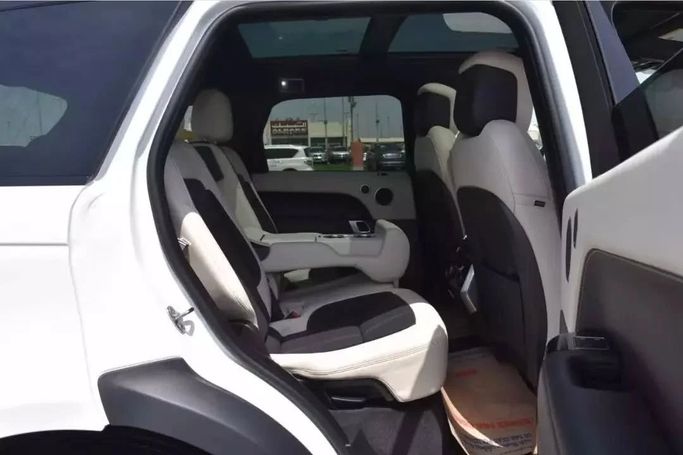 Used Land Rover Range Rover Sport P400 MHEV II Facelift, 3.0 l, 2022 in Sharjah by Alfaris Used Cars, White color. Other | AUTO.AE