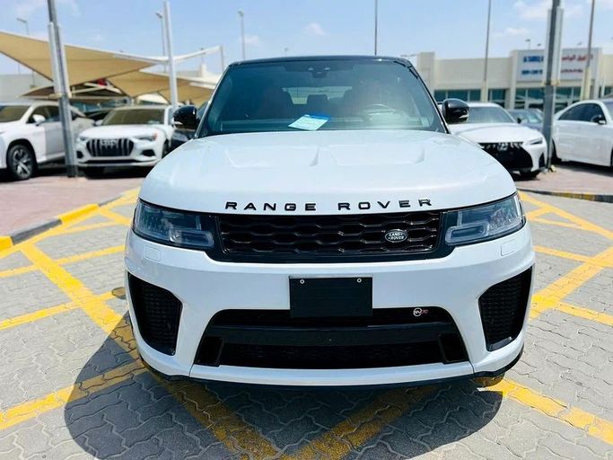 Подержанный Land Rover Range Rover Sport SVR II Рестайлинг, 5.0 л, 2021 в Шардже от Karkuk Used Cars Белый цвет. Канадская | AUTO.AE