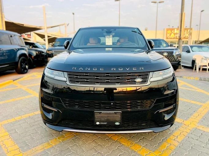 Новый Land Rover Range Rover Sport P400 MHEV III, 3.0 л, 2025 в Шардже от Karkuk Used Cars Черный цвет. Канадская | AUTO.AE