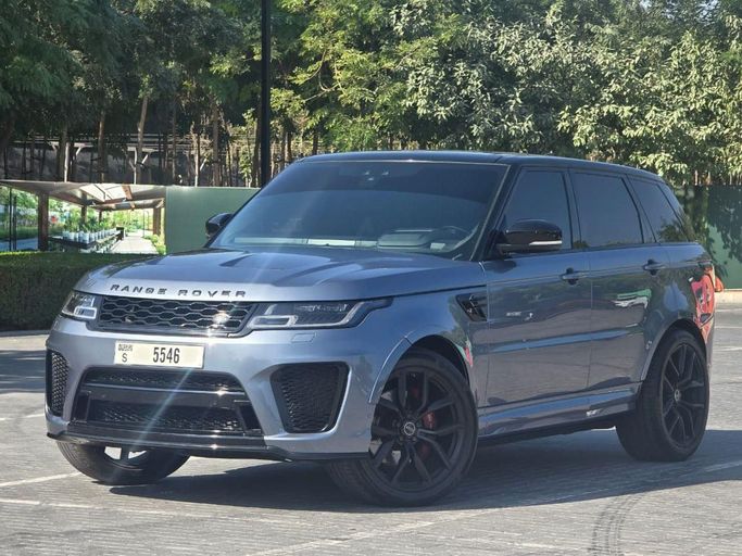 Подержанный Land Rover Range Rover Sport SVR II Рестайлинг, 5.0 л, 2019 в Шардже от Al Jana Used Cars Синий цвет. Американская | AUTO.AE