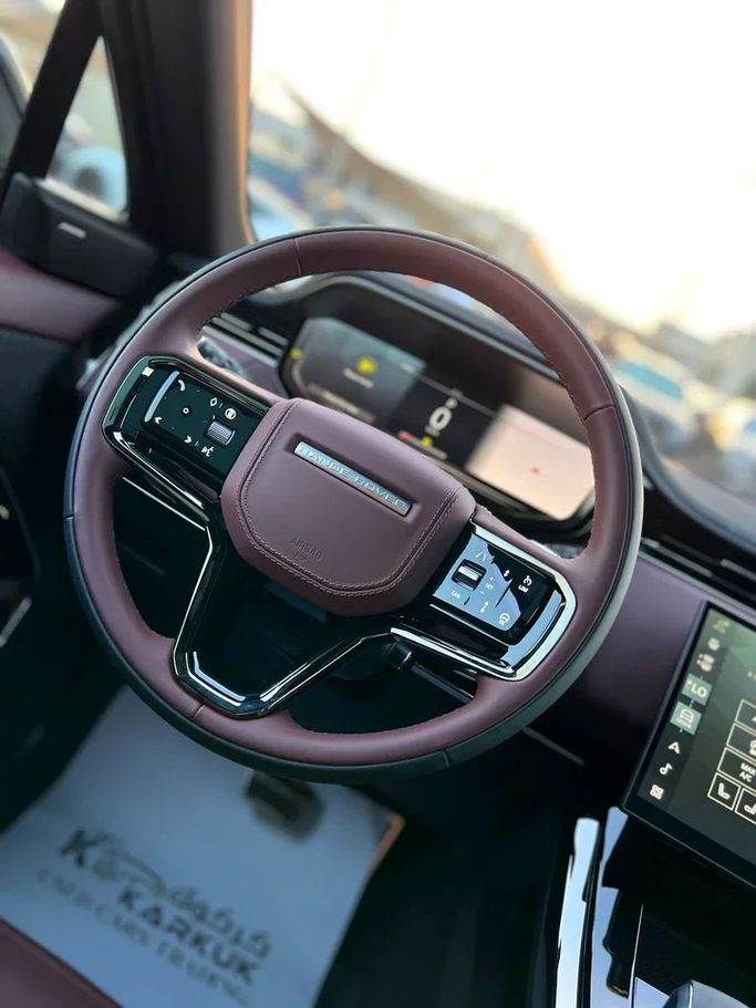 Новый Land Rover Range Rover Sport P400 MHEV III, 3.0 л, 2025 в Шардже от Karkuk Used Cars Серый цвет. Канадская | AUTO.AE