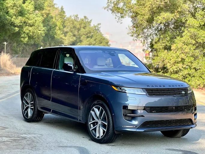 Used Land Rover Range Rover Sport P530 III, 4.4 l, 2023 in Sharjah by Ali Abood Used Cars, Blue color. American Specs | AUTO.AE