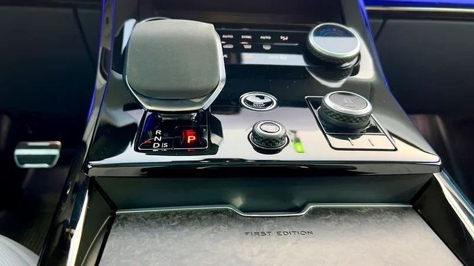 Used Land Rover Range Rover Sport P530 III, 4.4 l, 2023 in Sharjah by Ali Abood Used Cars, Blue color. American Specs | AUTO.AE