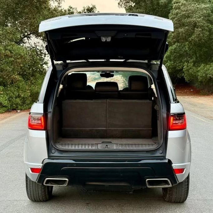 Новый Land Rover Range Rover Sport D250 II Рестайлинг, 3.0 л, 2018 в Шардже от Sarmad Cars Серебристый цвет. Other | AUTO.AE