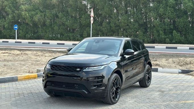 Подержанный Land Rover Range Rover Sport P300 III, 2 л, 2023 в Шардже от Halla Cars Черный цвет. Американская | AUTO.AE