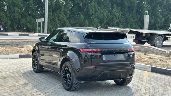 Подержанный Land Rover Range Rover Sport P300 III, 2 л, 2023 в Шардже от Halla Cars Черный цвет. Американская | AUTO.AE