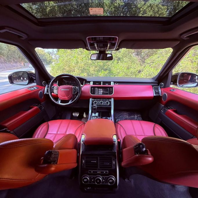 Подержанный Land Rover Range Rover Sport P340 II, 3.0 л, 2014 в Шардже от Sarmad Cars Белый цвет. Other | AUTO.AE