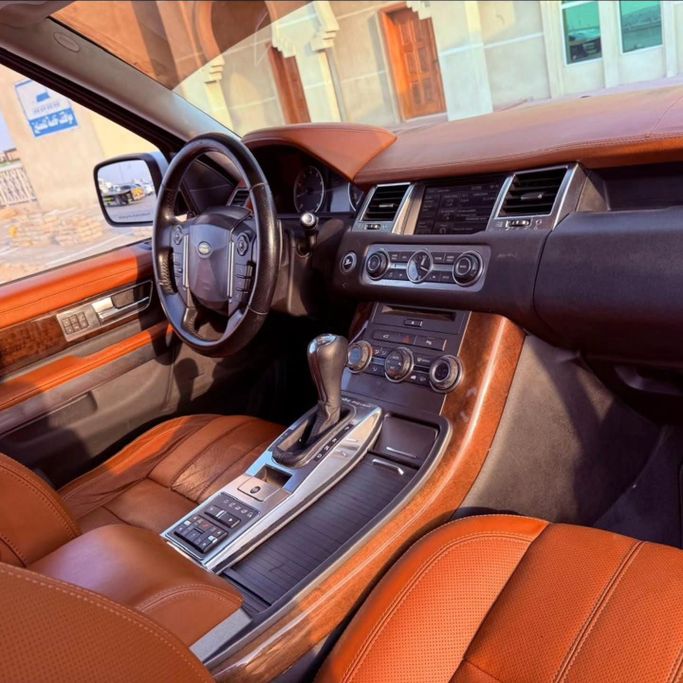 Подержанный Land Rover Range Rover Sport P300 I Рестайлинг, 5.0 л, 2012 в Шардже от Sarmad Cars Белый цвет. Other | AUTO.AE