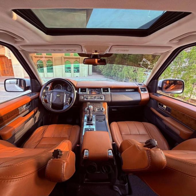 Подержанный Land Rover Range Rover Sport P300 I Рестайлинг, 5.0 л, 2012 в Шардже от Sarmad Cars Белый цвет. Other | AUTO.AE