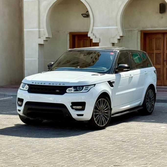 Подержанный Land Rover Range Rover Sport P380 II, 3.0 л, 2014 в Шардже от Sarmad Cars Белый цвет.  | AUTO.AE