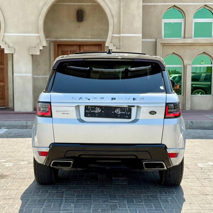 Подержанный Land Rover Range Rover Sport P340 II Рестайлинг, 3.0 л, 2018 в Шардже от Sarmad Cars Белый цвет. Other | AUTO.AE