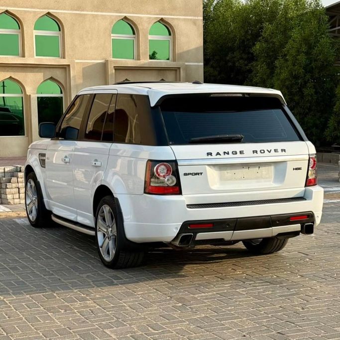 Подержанный Land Rover Range Rover Sport P300 I Рестайлинг, 5.0 л, 2012 в Шардже от Sarmad Cars Белый цвет. Other | AUTO.AE