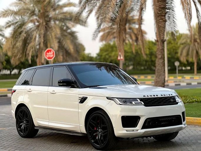 Подержанный Land Rover Range Rover Sport P550e II, 5.0 л, 2014 в Шардже от SHARQ VIRGINIA USED CARS Белый цвет. GCC | AUTO.AE