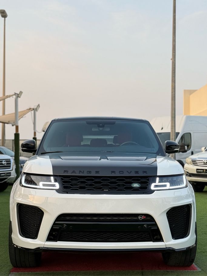 مستعملة Land Rover Range Rover Sport SVR II (L494), 5.0 l, 2014 في في الإمارات, الشارقة، اللون أبيض. مواصفات الخليج | AUTO.AE | إعلان #274636