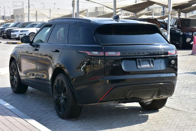 Подержанный Land Rover Range Rover Velar P250 I, 2.0 л, 2018 в Шардже от Alfaris Used Cars Черный цвет. Other | AUTO.AE