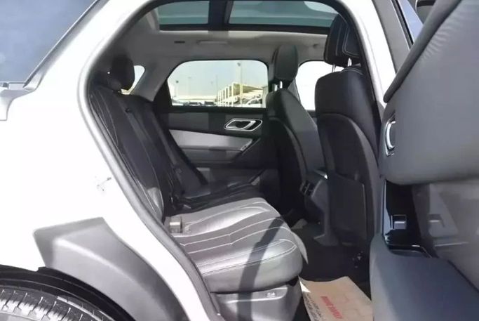 Подержанный Land Rover Range Rover Velar D200 I, 2.0 л, 2018 в Шардже от Alfaris Used Cars Белый цвет. Other | AUTO.AE