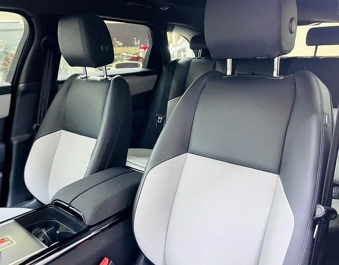 Used Land Rover Range Rover Velar P250 I Facelift, 2.0 l, 2025 in Sharjah by Speed Cars, Black color. GCC Specs | AUTO.AE