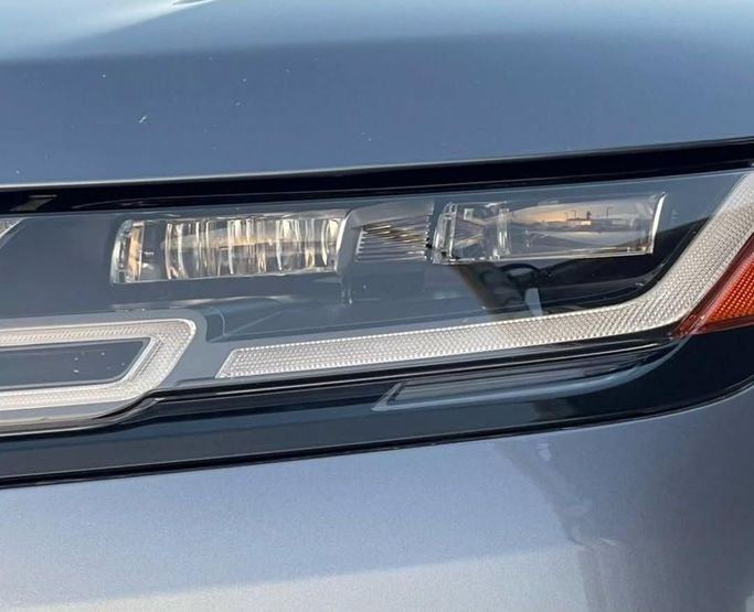 Подержанный Land Rover Range Rover Velar P380 I, 3.0 л, 2018 в Шардже от Al Nukhba Al Malakyah Used Cars Серый цвет. Американская | AUTO.AE