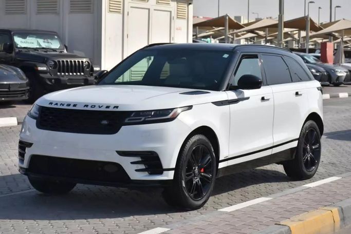 Подержанный Land Rover Range Rover Velar P300 I, 2.0 л, 2020 в Шардже от Alfaris Used Cars Белый цвет. Other | AUTO.AE