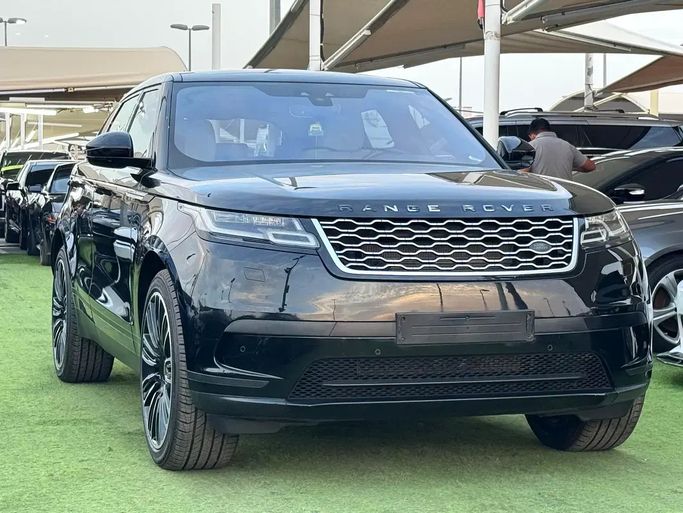 Подержанный Land Rover Range Rover Velar P250 I, 2.0 л, 2018 в ОАЭ, Шарджа от Rebou Alfakhama Черный цвет. GCC | AUTO.AE | Объявление #295801 — фото 2 из 10