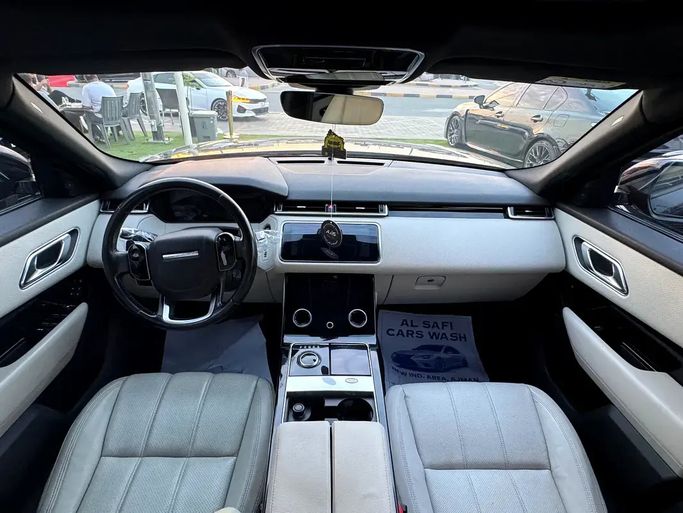 Подержанный Land Rover Range Rover Velar P250 I, 2.0 л, 2018 в ОАЭ, Шарджа от Rebou Alfakhama Черный цвет. GCC | AUTO.AE | Объявление #295801 — фото 9 из 10
