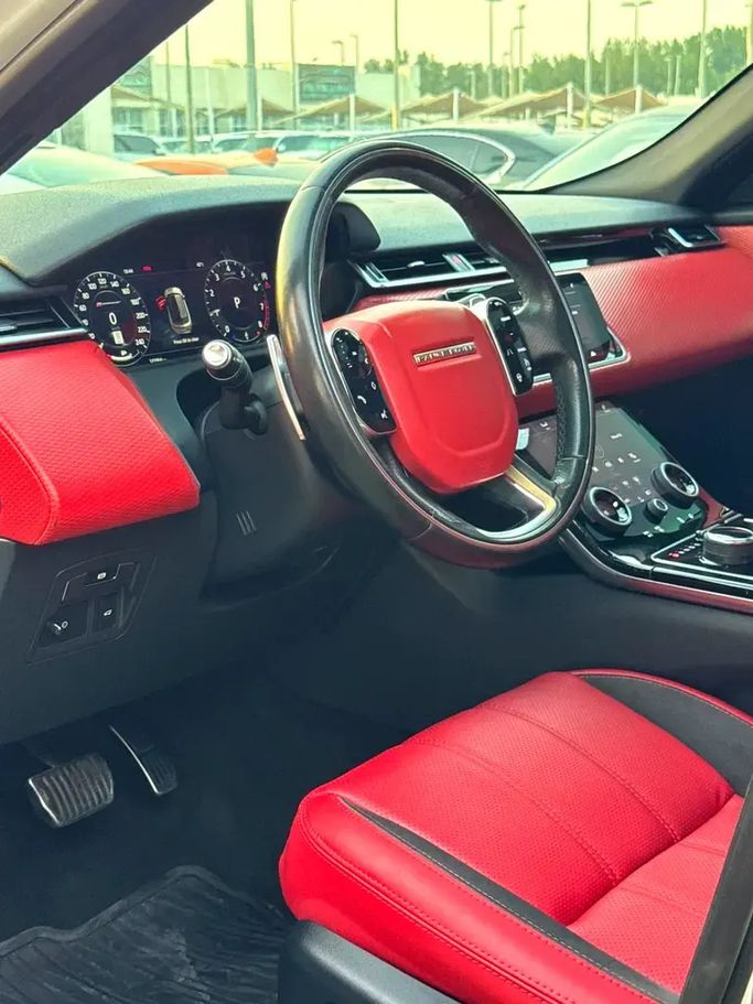 Подержанный Land Rover Range Rover Velar P250 I, 2.0 л, 2020 в ОАЭ, Шарджа от Rebou Alfakhama Белый цвет. Американская | AUTO.AE | Объявление #295806 — фото 14 из 15